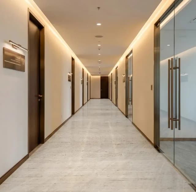 https://d13c6n7sgaw7ah.cloudfront.net/projects/images/1970-office-tower-u05.webp