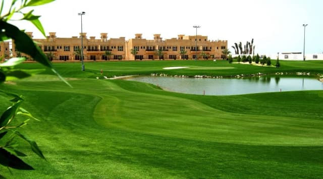 https://d13c6n7sgaw7ah.cloudfront.net/projects/images/golf-apartments-u02.webp