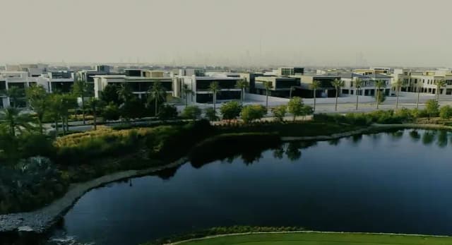 https://d13c6n7sgaw7ah.cloudfront.net/projects/images/golf-place-u03.webp