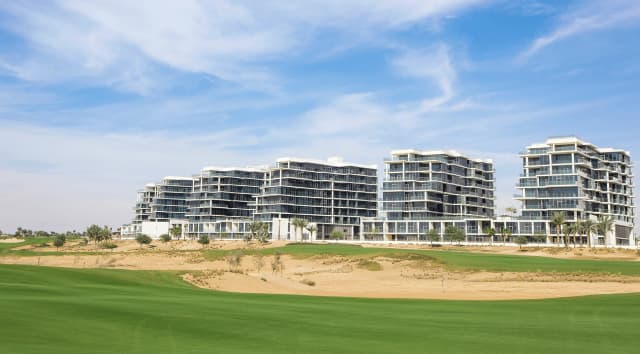 https://d13c6n7sgaw7ah.cloudfront.net/projects/images/golf-town-u02.webp