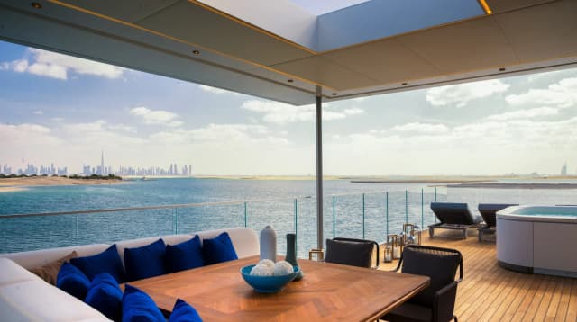 https://d13c6n7sgaw7ah.cloudfront.net/projects/images/sea-horse-villa-u04.webp
