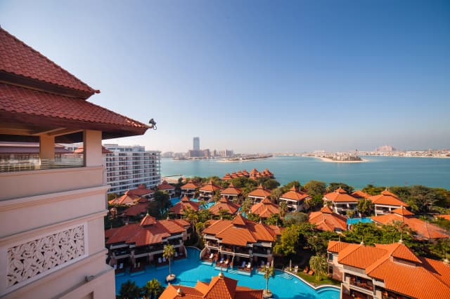 https://d13c6n7sgaw7ah.cloudfront.net/projects/images/anantara-the-palm-dubai-resort-u02.webp