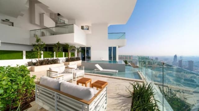 https://d13c6n7sgaw7ah.cloudfront.net/projects/images/five-at-jumeirah-village-circle-dubai-u03.webp
