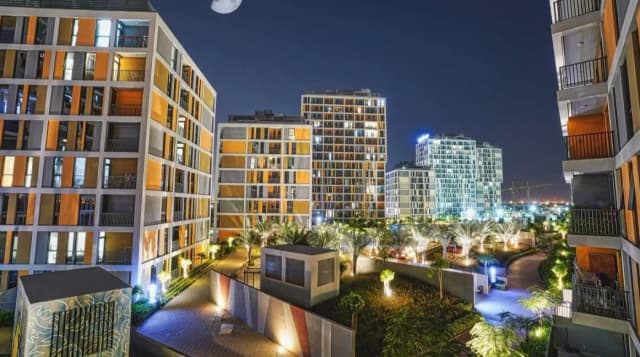 https://d13c6n7sgaw7ah.cloudfront.net/projects/images/midtown-dania-u02.webp
