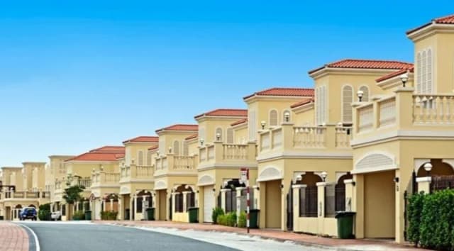 https://d13c6n7sgaw7ah.cloudfront.net/projects/images/nakheel-townhouse-u03.webp