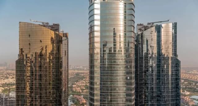 https://d13c6n7sgaw7ah.cloudfront.net/projects/images/silver-tower-u02.webp