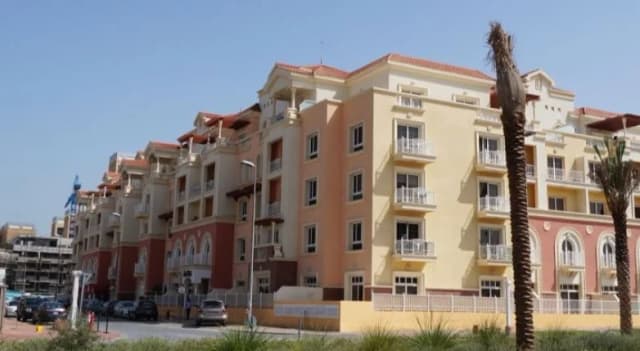 https://d13c6n7sgaw7ah.cloudfront.net/projects/images/tuscan-residence-u04.webp